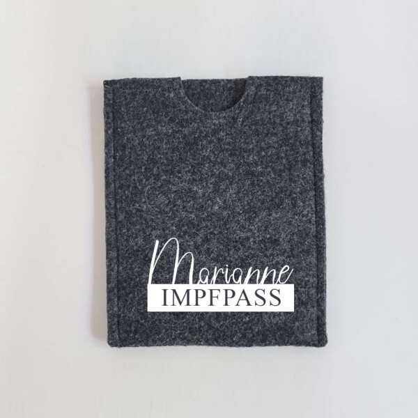 Impfpass Hülle personalisiert mit Wunschnamen, Ideal für unterwegs, Geschenk – Bild 1