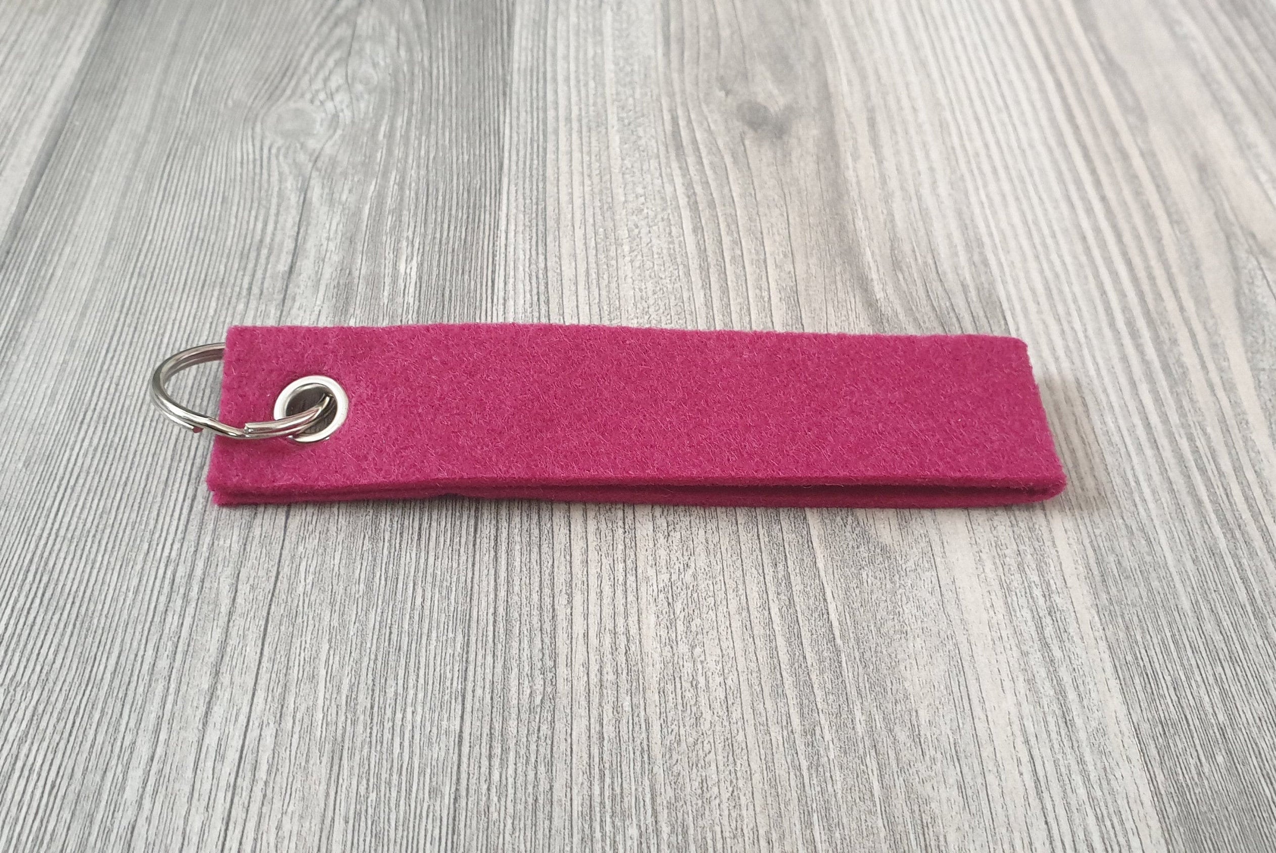 Schlüsselanhänger personalisiert mit Wunschtext aus Filz, Anhänger mit Name, Geschenkidee Oma, Opa, Mama, Papa, Tante, Onkel, Patenonkel – Bild 4