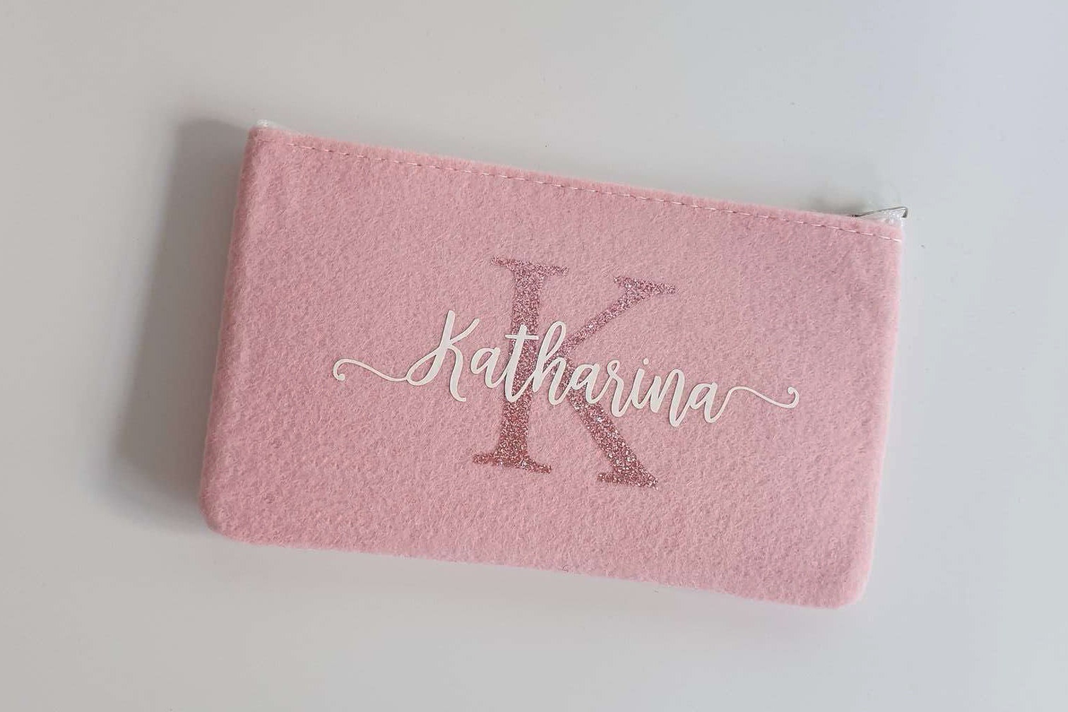 Kleine Schminktasche aus Filz 18x10 cm | Personalisiert | Kosmetiktasche mit Namen | Stifte Tasche | Filz-Mäppchen | Geschenk | Beauty Bag – Bild 3
