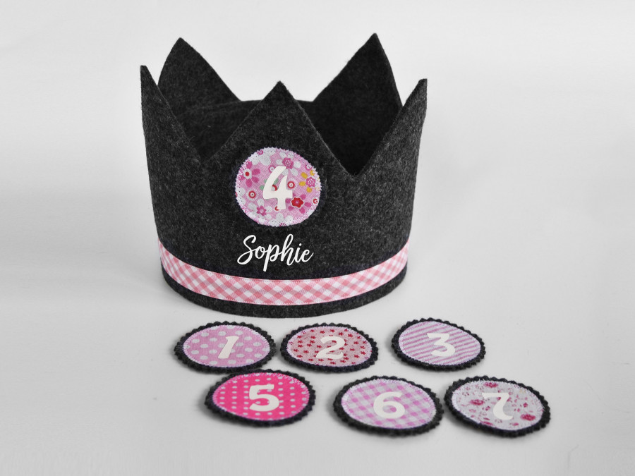 Mitwachsende Geburtstagskrone aus Filz mit Namen und Zahl, personalisiert, rosa