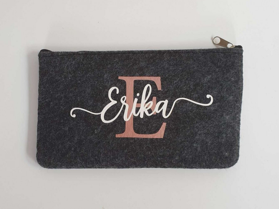 Kleine Schminktasche aus Filz 18x10 cm | Personalisiert | Kosmetiktasche mit Namen | Kulturtasche | Filz-Mäppchen | Geschenk | Beauty Bag