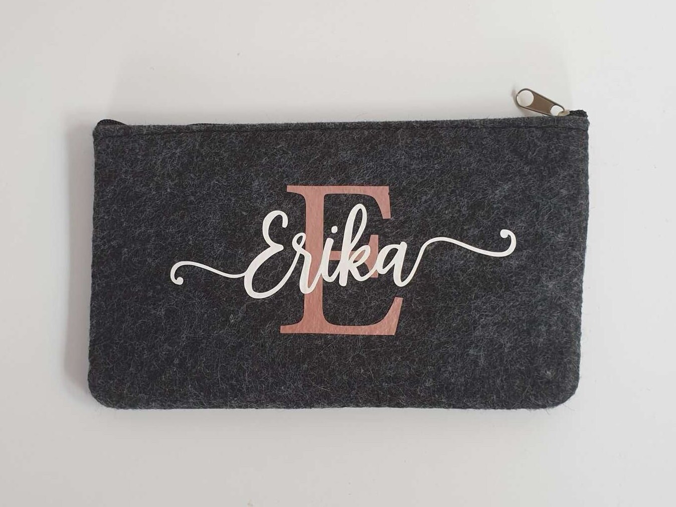Kleine Schminktasche aus Filz 18x10 cm | Personalisiert | Kosmetiktasche mit Namen | Kulturtasche | Filz-Mäppchen | Geschenk | Beauty Bag – Bild 4