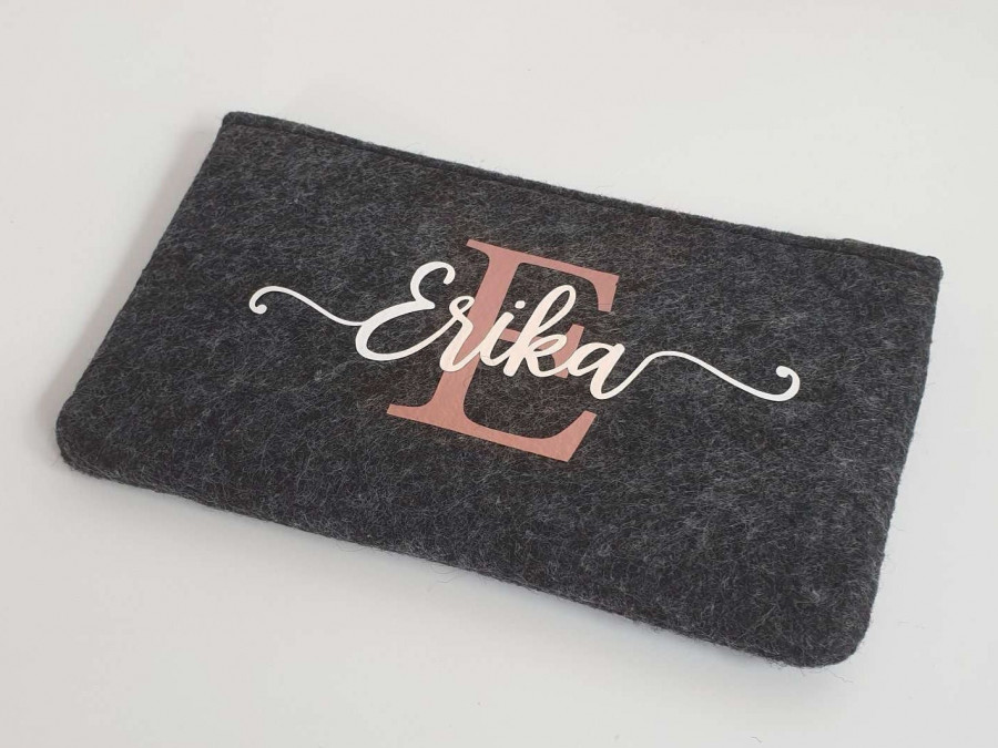 Kleine Schminktasche aus Filz 18x10 cm | Personalisiert | Kosmetiktasche mit Namen | Kulturtasche | Filz-Mäppchen | Geschenk | Beauty Bag