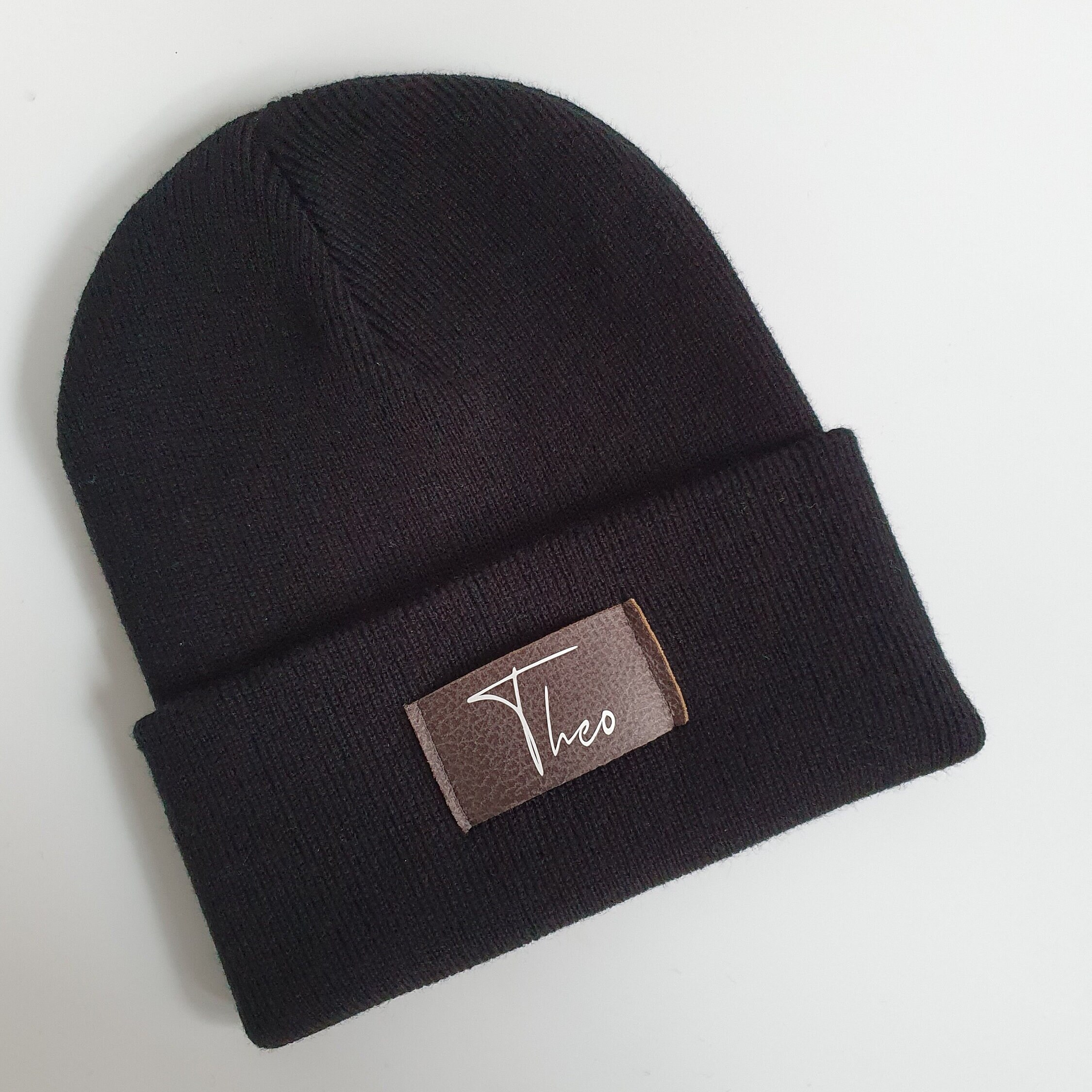 Schwarze Kinder Mütze personalisiert | Hipster Beanie | Mütze | Wintermütze | Mütze mit Namen | Herbst – Bild 1