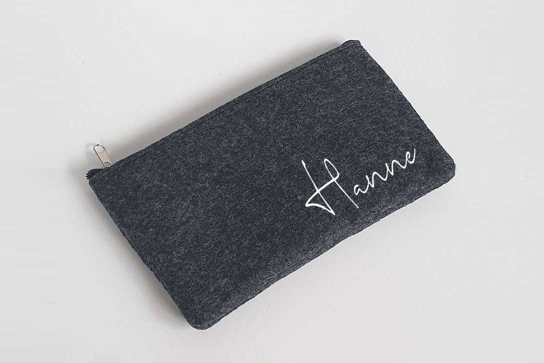 Graue Schminktasche aus Filz 18x10 cm | Personalisiert | Kosmetiktasche mit Namen | Kulturtasche | Filz-Mäppchen | Geschenk | Beauty Bag – Bild 6