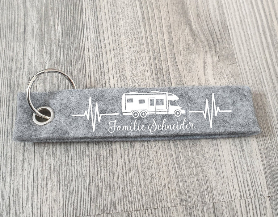 Wohnmobil Schlüsselanhänger personalisiert mit Wunschtext, Camping, Anhänger mit Text, Schlüsselanhänger, Geschenkidee, Doppelachser