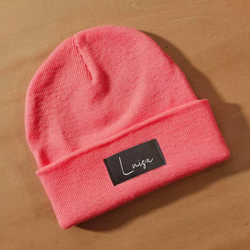 Kinder Mütze personalisiert | Hipster Beanie | Mütze | Wintermütze | Neon pinke Mütze mit Namen | Winter – Bild 3