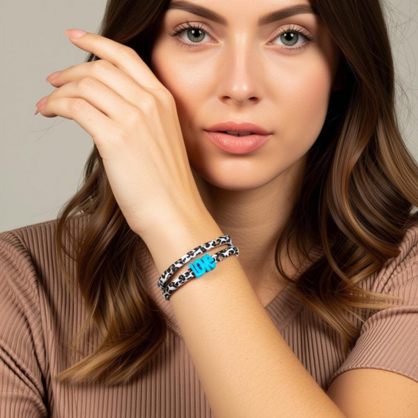 Elastisches Leo Armband mit dem LOVE Anhänger im Ibiza Style - in 7 Farben erhältlich – Bild 7